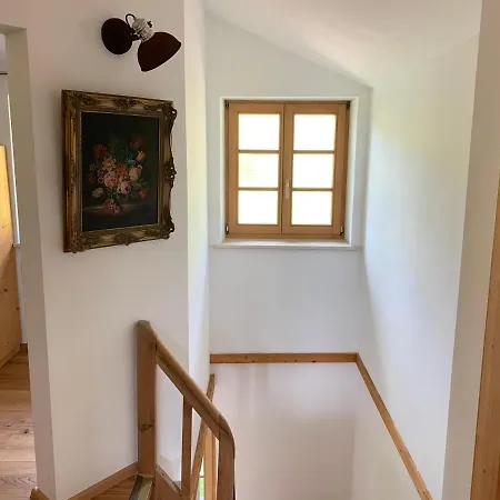 Dachgeschoss Ferienwohnung mit Charme - Top floor apartment with charme Fischbachau Exterior foto
