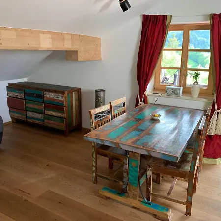 Dachgeschoss Ferienwohnung mit Charme - Top floor apartment with charme Fischbachau Exterior foto