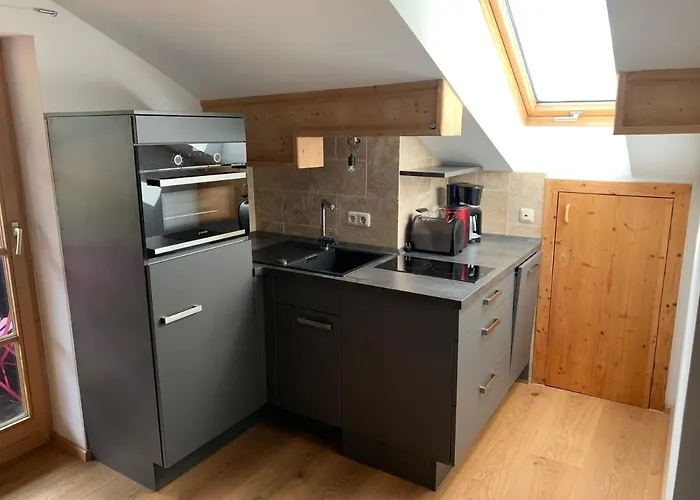 Dachgeschoss Ferienwohnung Mit Charme - Top Floor Apartment With Charme