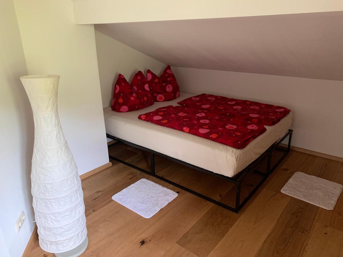Apartment Dachgeschoss Mit Charme - Floor With Charme *